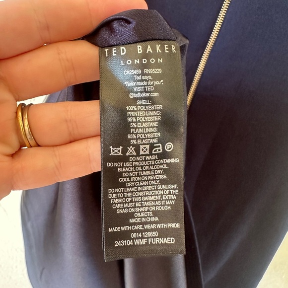 Ted Baker London Navy Scallop Trim V Neck Sheath Dress Sleeveless New - Picture 7 of 9